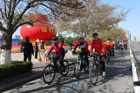 公益福彩 志愿潍坊 潍坊福彩组织开展2023迎春环城骑行活动